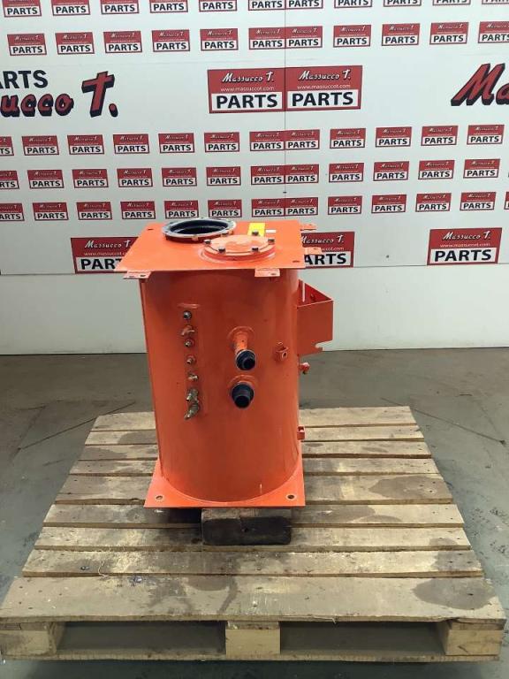 Réservoir de huile pour Hitachi Zx130 Photo 1
