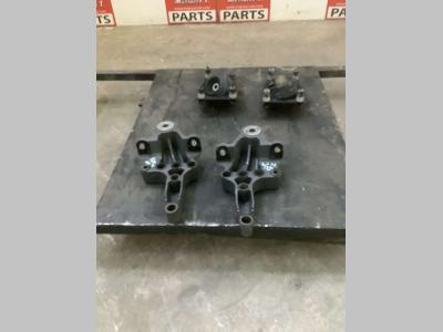 Supporti motore pour Volvo FH16 550 6x4 en vente par Massucco T. Srl Area Ricambi