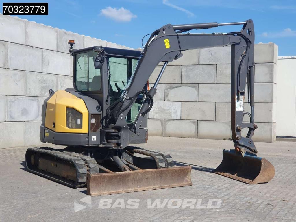 Volvo ECR58 F A/C - 3 Buckets Photo 9
