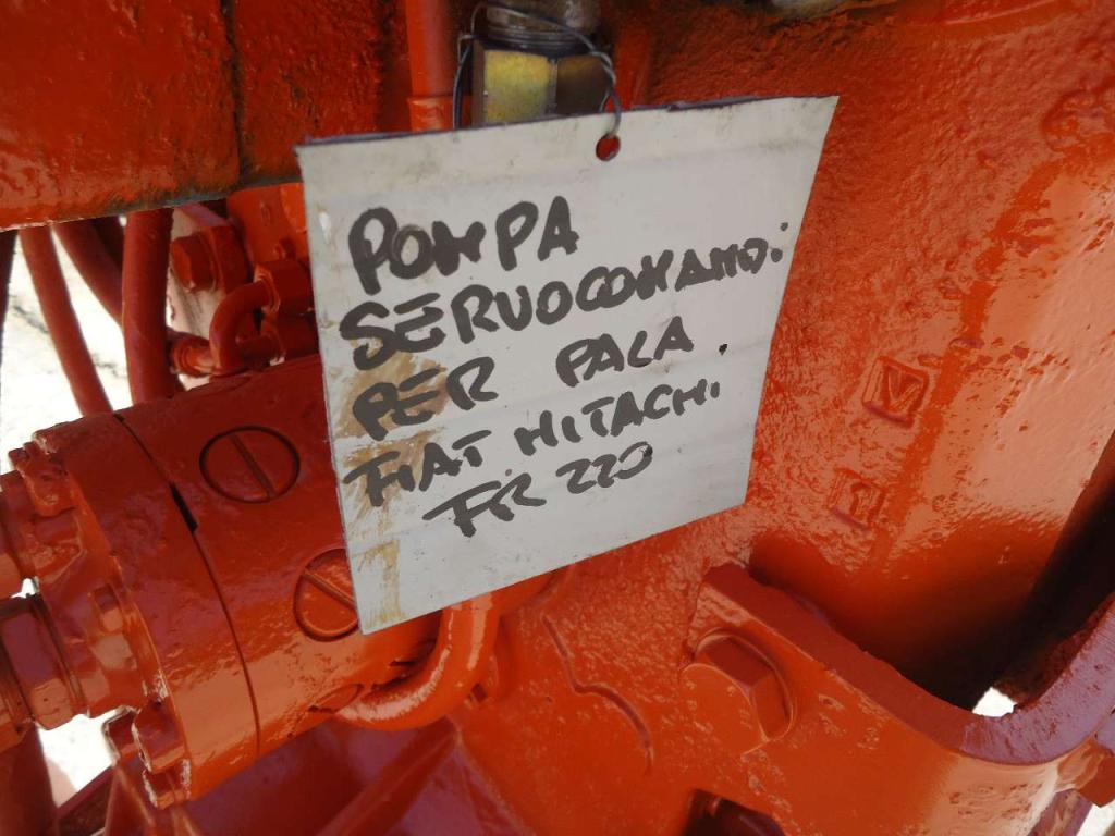 Pompe hydraulique de servomécanisme pour Fiat Hitachi FR220 Photo 3