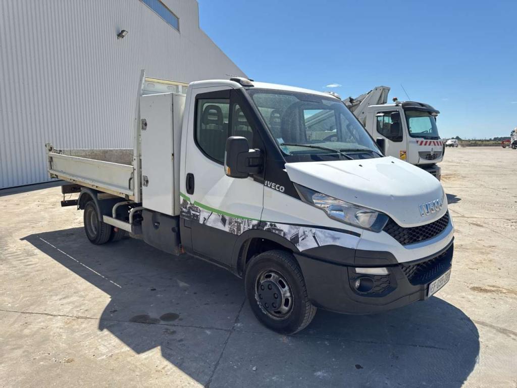 Iveco DAILY 35-150 Photo 4
