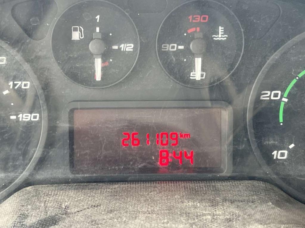 Iveco DAILY 35-150 Photo 6