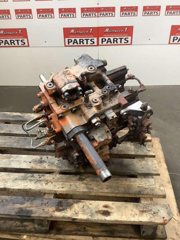 Distributeur hydraulique pour Fiat Hitachi EX 235 Photo 2