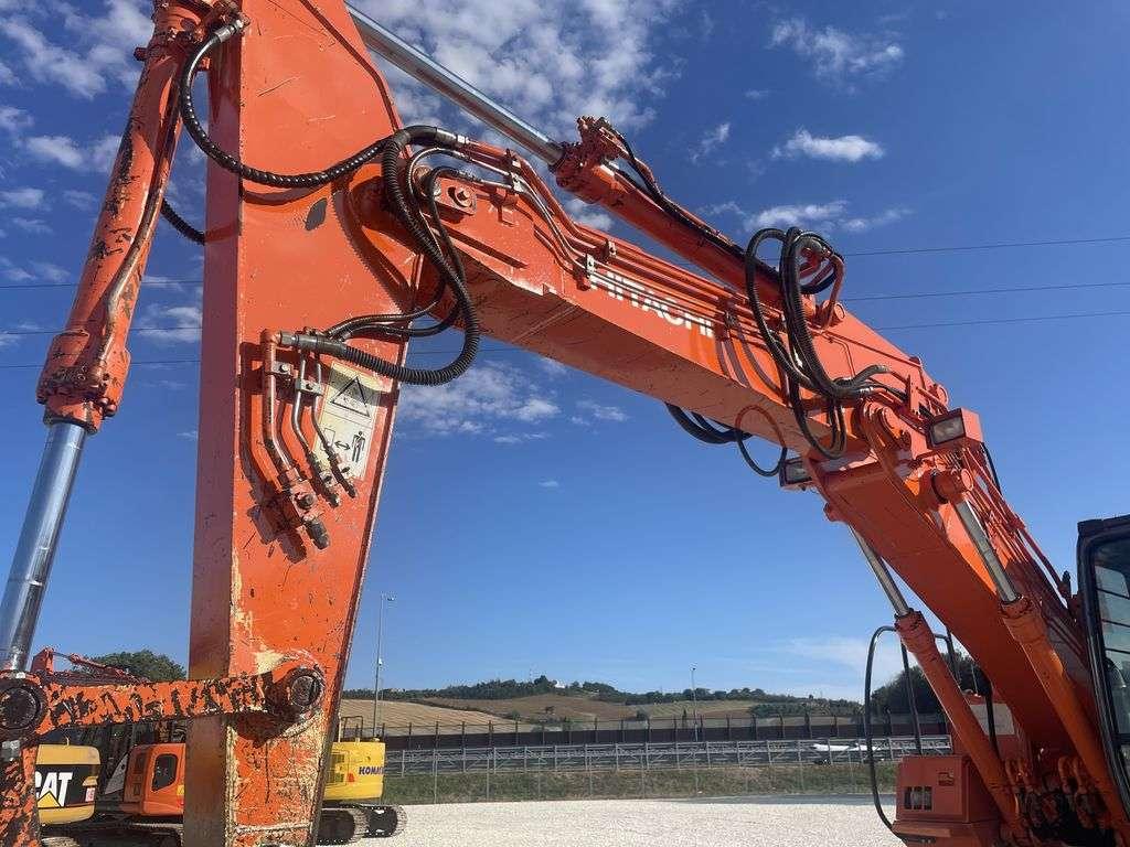 Hitachi zx 210 N Photo 6