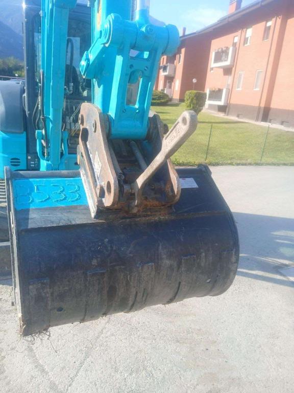 Kobelco SK35SR-6E Photo 24