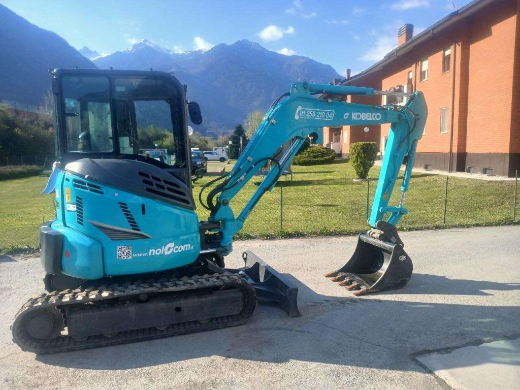 Kobelco SK35SR-6E Photo 6