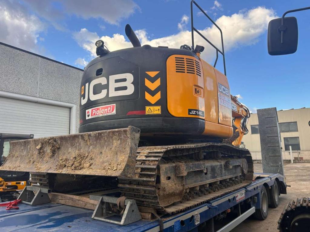 JCB JZ140 Photo 10