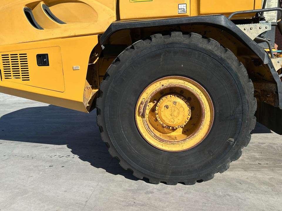 Bell B25D 6x6 Photo 4