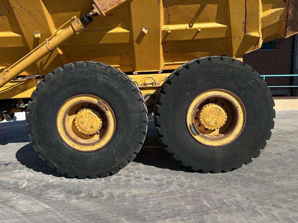 Bell B25D 6x6 Photo 6