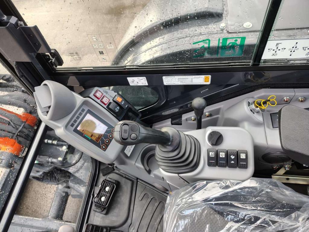Hitachi ZX 55U-6 CLR Photo 15