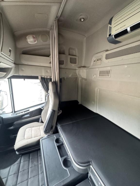 Iveco STRALIS 500 Photo 20