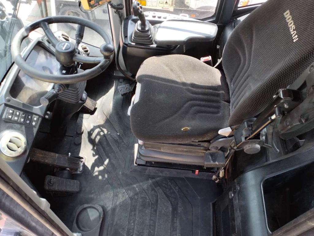 Doosan DL550-5 Photo 5