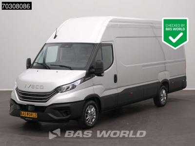 Iveco Daily 35S21 3.0L Automaat L3H3 210PK ACC LED Airco Camera Parkeersensoren CarPlay Stoelverwarming L en vente par BAS World B.V.