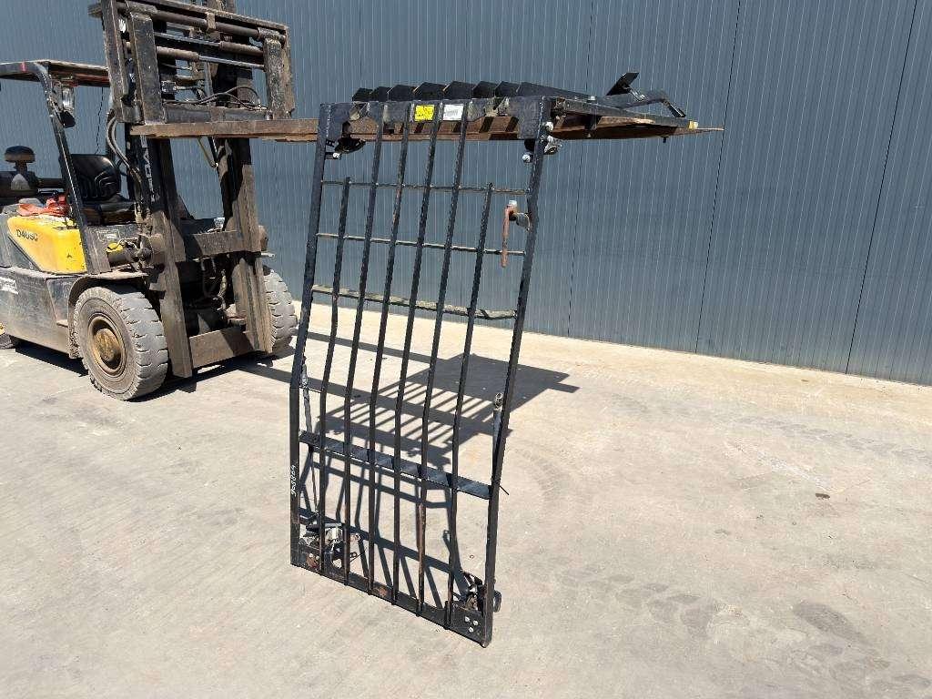 Caterpillar 313E / 320E / 320F / 323E / 325F / 329E/ 330F / 3 Photo 1