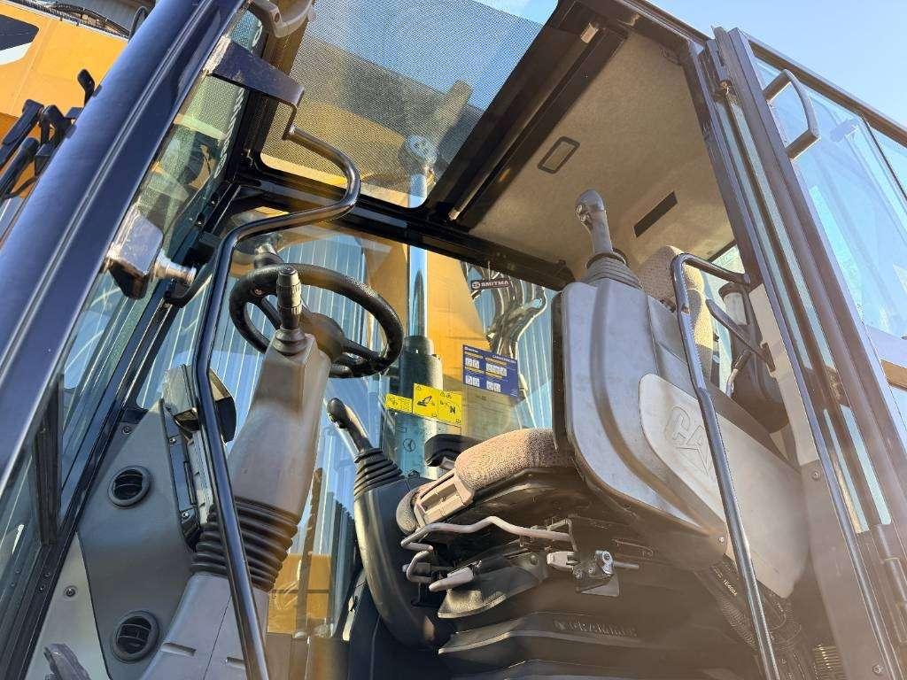 Caterpillar M315F Photo 19