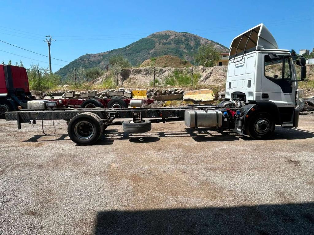 Iveco EUROCARGO 140-250 Photo 11