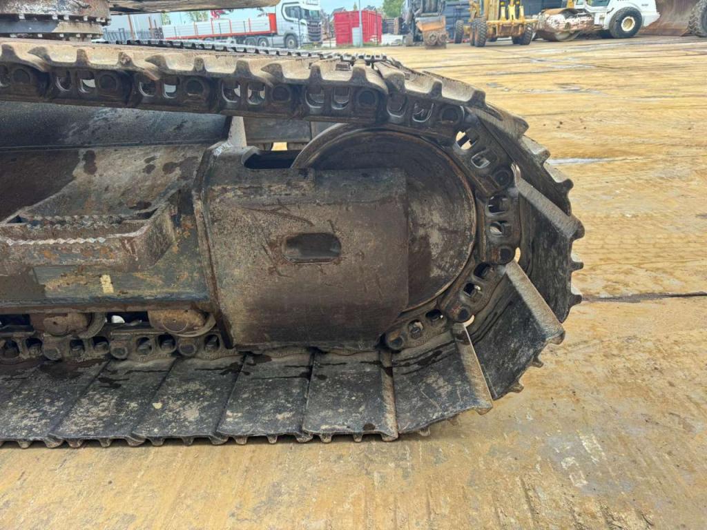 Doosan DX225LC-7 Photo 14