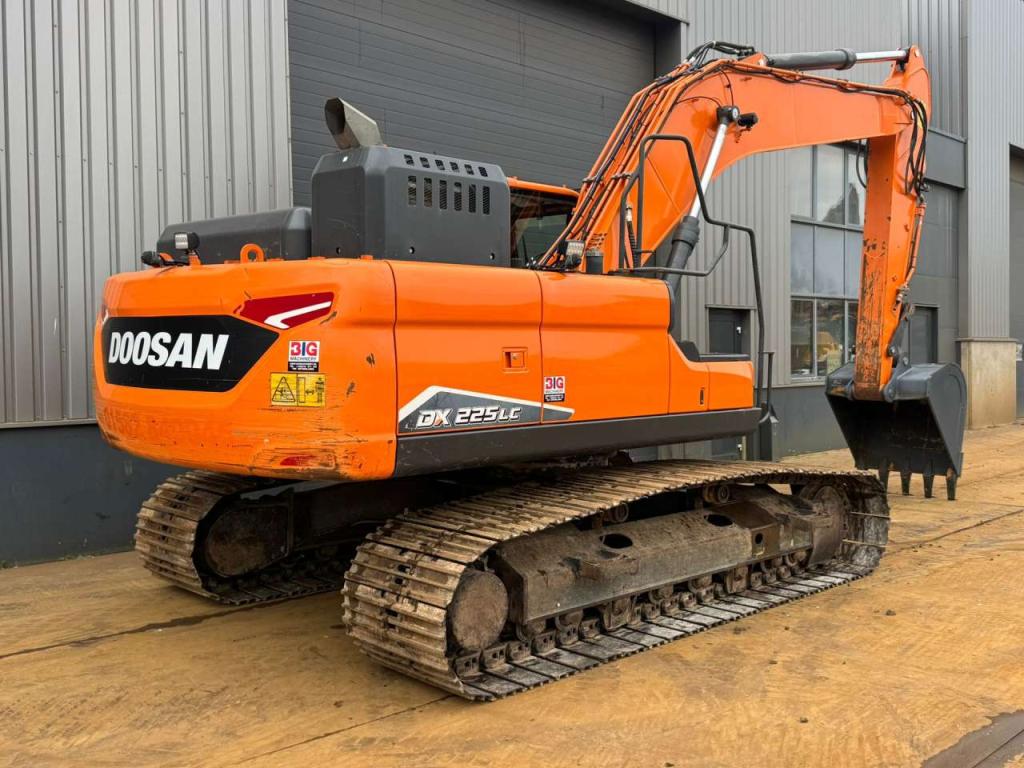 Doosan DX225LC-7 Photo 5