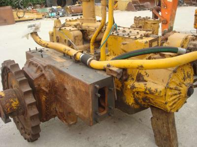 Bateau complet avec réducteurs et embrayages pour CAT 955L en vente par OLM 90 Srl