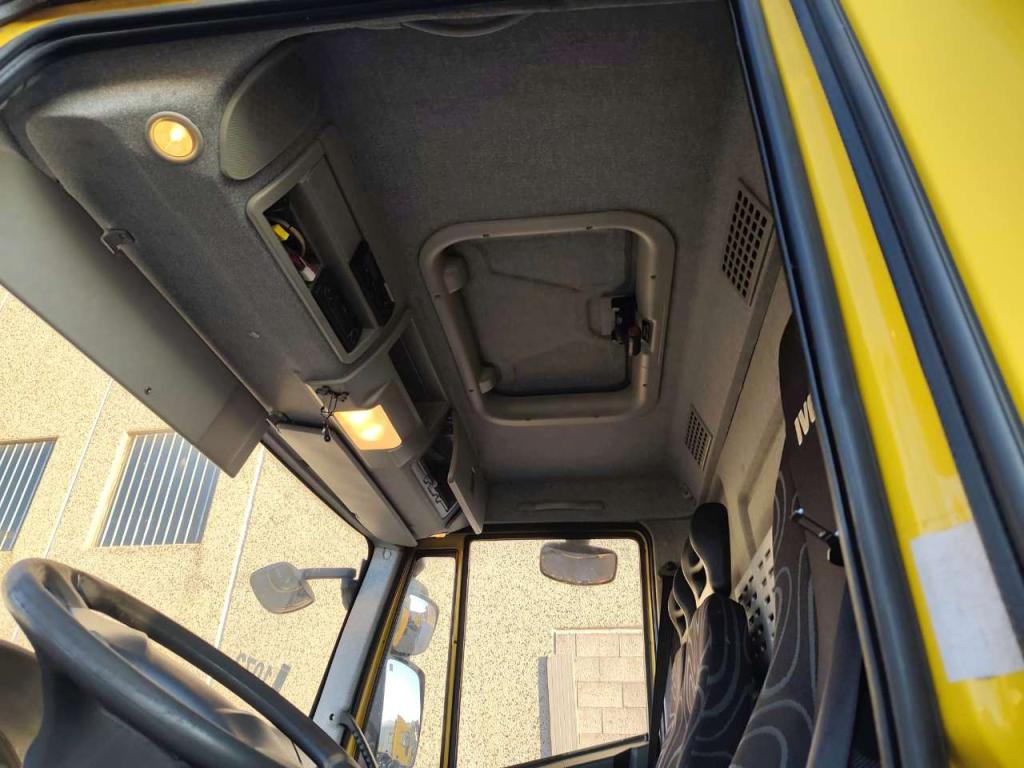 Iveco EUROCARGO CUBE 120E28P Photo 5
