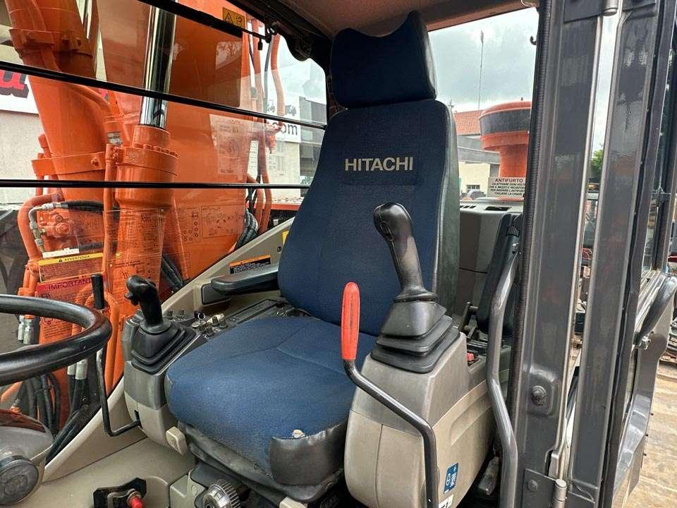 Hitachi ZX140WT-3 Photo 18