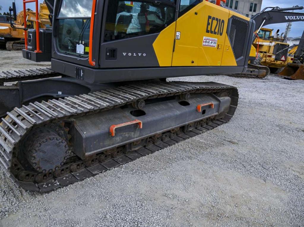 Volvo EC210FNL5 Photo 10