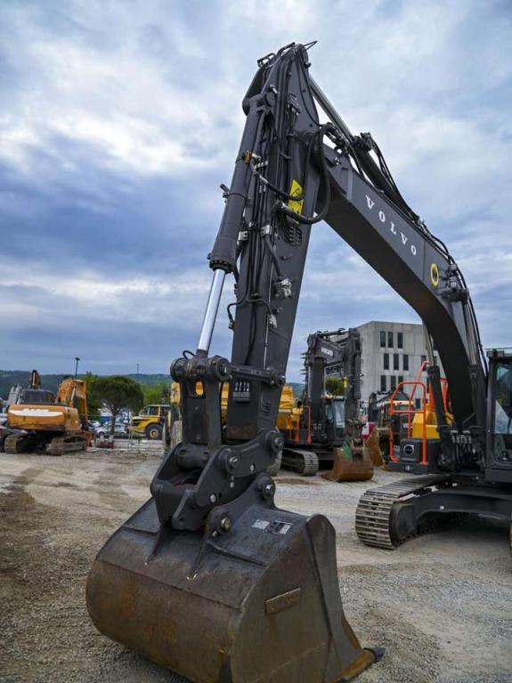 Volvo EC210FNL5 Photo 6