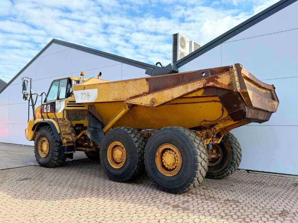 Caterpillar 730 - Automatic Greasing / Body Heating Photo 3