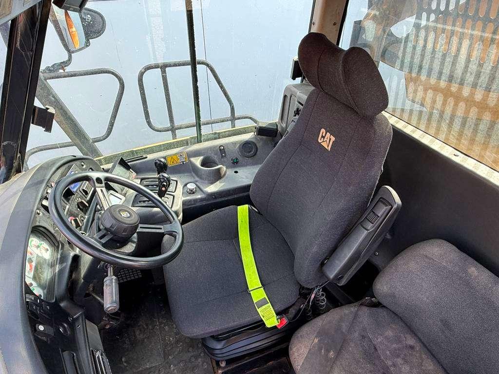 Caterpillar 730 - Automatic Greasing / Body Heating Photo 8