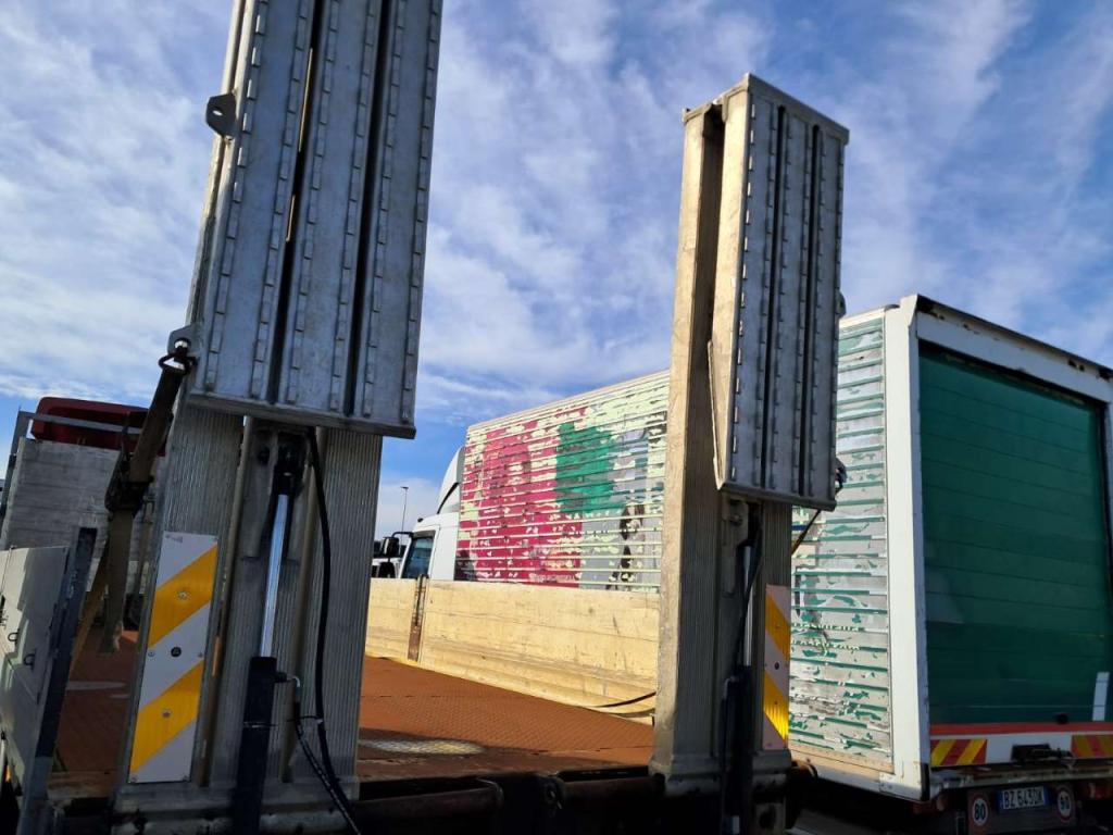 Volvo FM 300 Photo 7