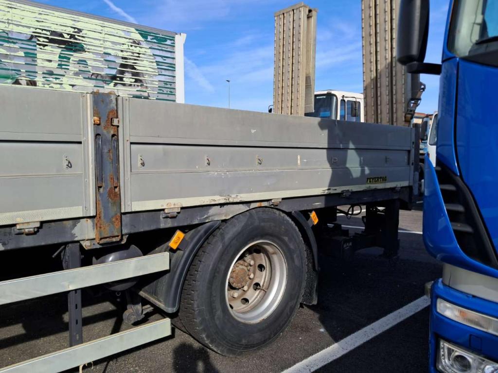 Volvo FM 300 Photo 8