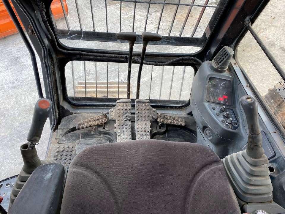 Hitachi EX800 Photo 8