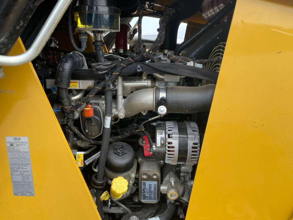 Caterpillar 424 Photo 28