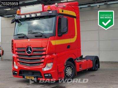 Mercedes-Benz Actros 1842 Actros 4X2 StreamSpace Mega NL-Truck 2x Tanks Hebesattel Standklima ACC Navi en vente par BAS World B.V.