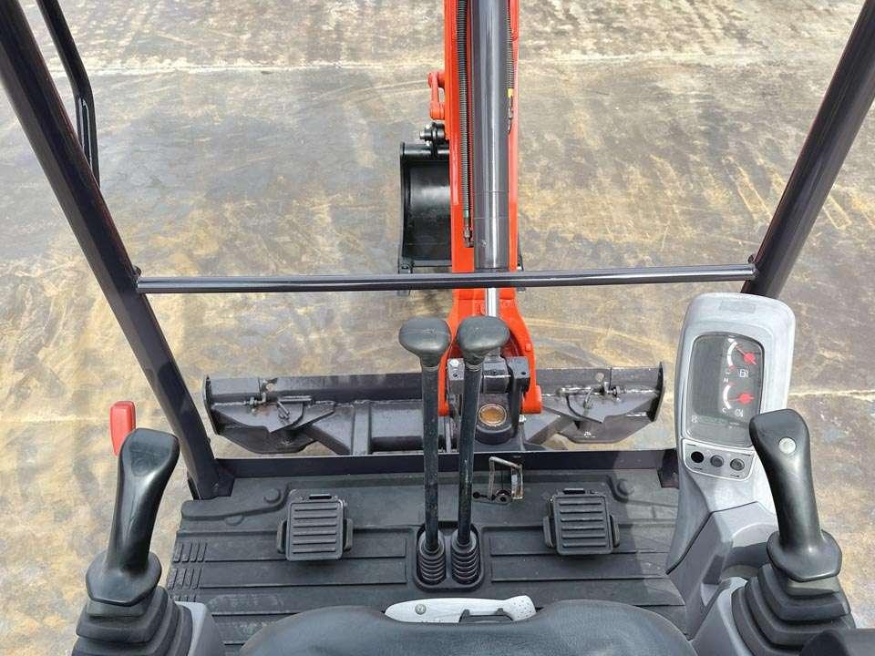 Kubota KX018-4 Photo 16