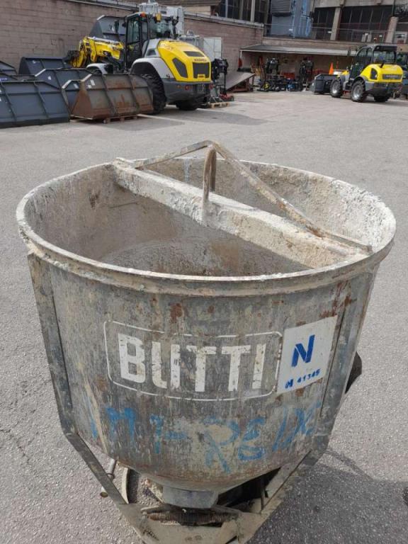 BUTTI Benne à béton Photo 1