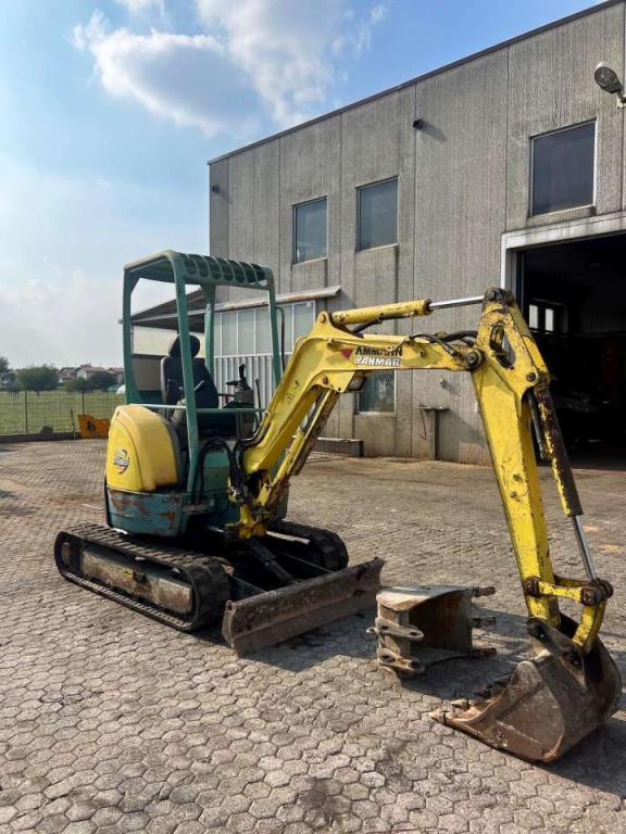 Yanmar VIO20-4 Photo 1