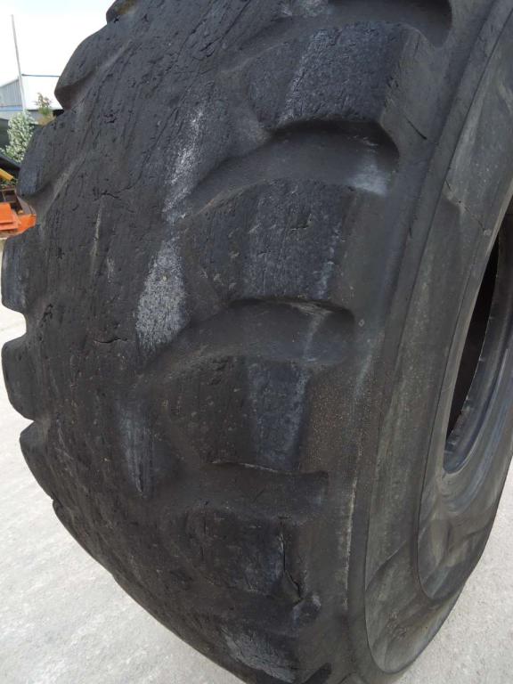 Pneu pour MISURA 26.5R25   AL 30% Photo 2