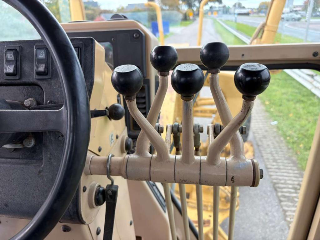 Caterpillar 140H Photo 21