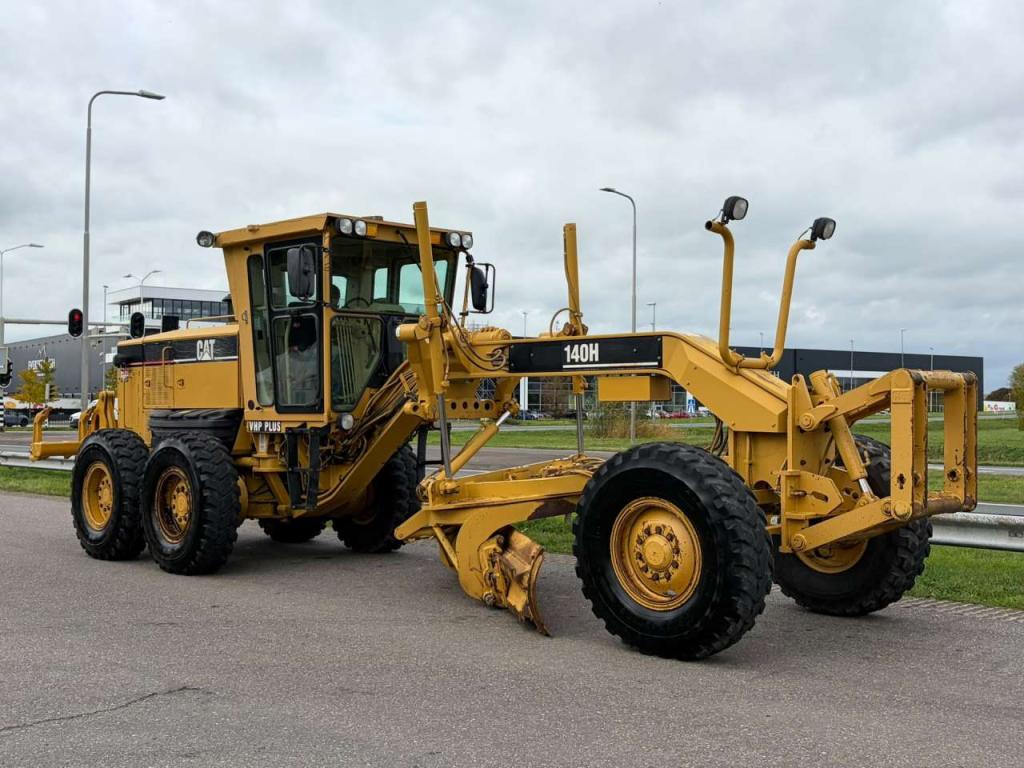 Caterpillar 140H Photo 7