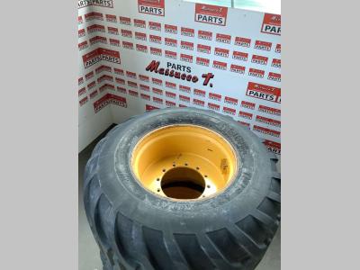 Pneu avec jantes pour Bell B20E en vente par Massucco T. Srl Area Ricambi
