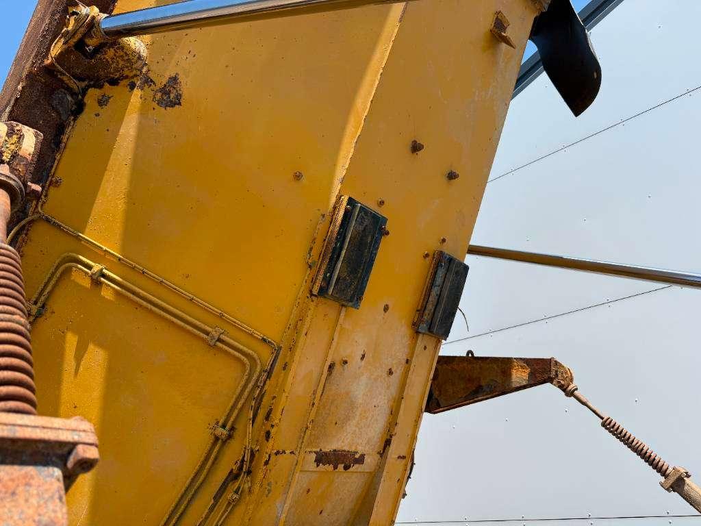 Caterpillar 725 - Automatic Greasing / Airco Photo 21