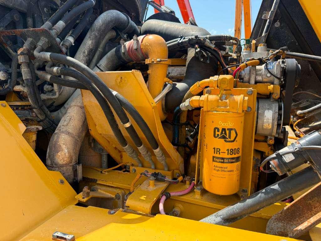 Caterpillar 725 - Automatic Greasing / Airco Photo 25