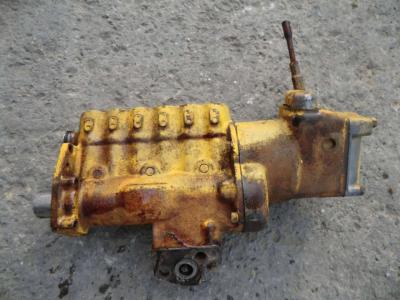 Pompe à injection pour Caterpillar D333 en vente par CERVETTI TRACTOR Srl