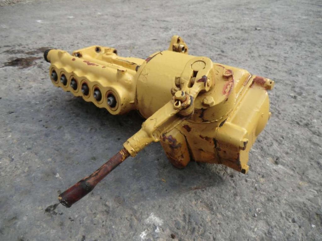 Pompe à injection pour Caterpillar D333 Photo 2