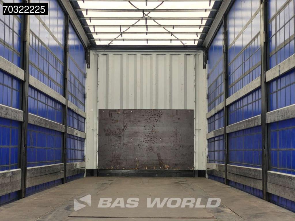 Krone SD Lift Axle Palletkist Anti Vandalism Sliding Roof Photo 12