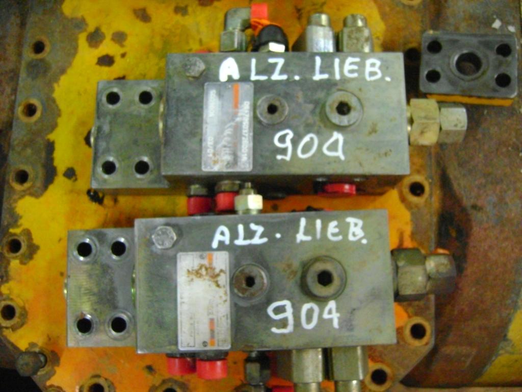 Vanne anti-chute de bras (bloc) pour Liebherr 904 Photo 1