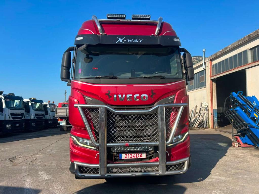 Iveco X-WAY 570 Photo 8