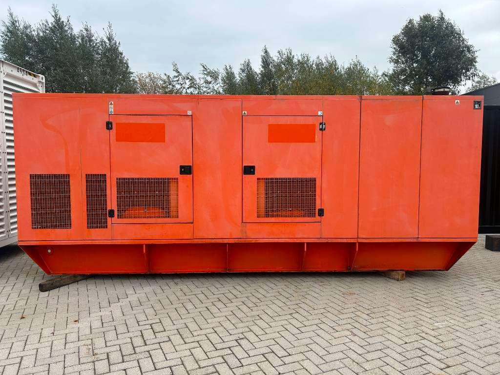 FG Wilson P-500P1 - 500 kVA Used generator - DPX-12680 Photo 1