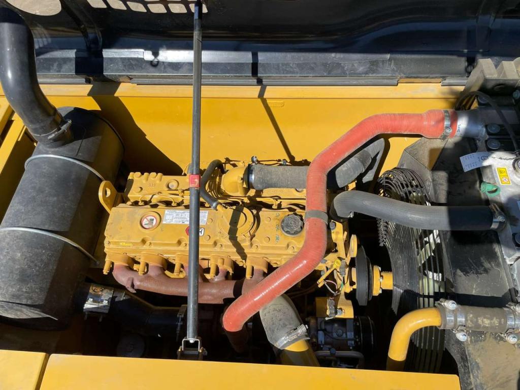 Caterpillar 323D3 Photo 30
